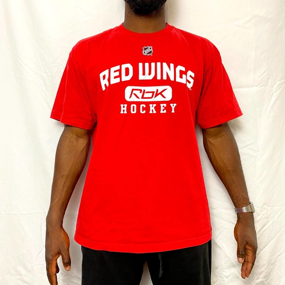Reebok Other - Y2K Reebok Detroit red wings hockey tee